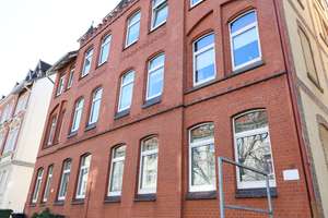 Wohnen mit Altbauflair: Helle 3-Zimmer-Wohnung mit Wintergarten, Garage & Stellplatz – Die vollständige Adresse der Immobilie erhältst du vom Anbieter., 30455 Davenstedt, Hannover – Vorschaubild 2
