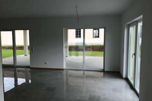 WALMDACHBUNGALOW MIT GARAGE UND CARPORT IN TRAUMHAFTER SIEDLUNGSRANDLAGE – Die vollständige Adresse der Immobilie erhältst du vom Anbieter., 94474 Vilshofen an der Donau – Vorschaubild 7