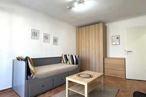 Komplett sanierte und neu möblierte Wohnung in Charlottenburg, mit TIEFGARAGE!!! – Berlin – Vorschaubild 3