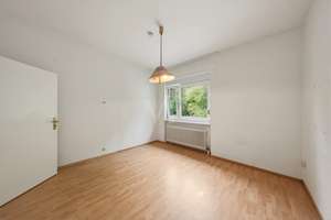 In ruhiger Grünlage: Renovierungsbedürftiger Reihenbungalow mit zwei Terrassen und Einliegeroption – Die vollständige Adresse der Immobilie erhältst du vom Anbieter., 14165 Zehlendorf, Berlin – Vorschaubild 18