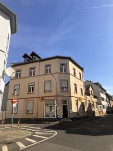 Attraktives MFH mit Potenzial in F-Höchst als Kapitalanlage
