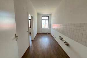 Wohnen mit Weitblick – stilvolle Altbauwohnung in zentraler Lage – Zieschestraße 1, 9111 Zentrum, Chemnitz – Vorschaubild 3