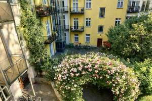  Großzügiger Bereich für wohnen - schlafen und ein offenes Esszimmer – Die vollständige Adresse der Immobilie erhältst du vom Anbieter., 10435 Prenzlauer Berg, Berlin – Vorschaubild 13