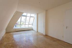 Unser Objekt des Jahres - Familienwohnung ohne Platzprobleme mit Aufzug und großer Loggia – Wilhelmshöher Straße 20, 12161 Friedenau, Berlin – Vorschaubild 15