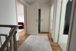 Bothfeld: Exzellentes Wohnen mit viel Platz auf 3 Etagen im RMH, 2x Balkone - Top Lage & Carport! – Die vollständige Adresse der Immobilie erhältst du vom Anbieter., 30659 Bothfeld, Hannover – Vorschaubild 40