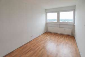 Sehr schön aufgeteilte 3-Zimmer-Wohnung mit traumhaftem Blick und Schwimmbad in Neu-Ulm – Die vollständige Adresse der Immobilie erhältst du vom Anbieter., 89231 Neu-Ulm – Vorschaubild 8