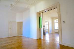 Mommsenstraße / Ecke Waitzstraße: Bezugsfreie 4,5-Zi. Altbau-ETW – Waitzstraße 2, 10629 Charlottenburg, Berlin – Vorschaubild 3