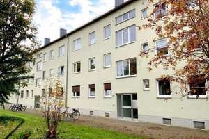 Moderne 4-Zimmer-Wohnung in Ingolstadt-Südwest – Die vollständige Adresse der Immobilie erhältst du vom Anbieter., 85051 Münchener Straße, Ingolstadt – Vorschaubild 1