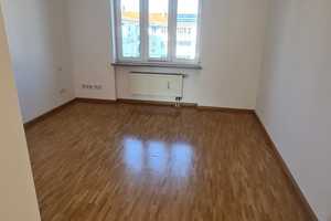 FREI ZUM BEZUG: lichtdurchflutet, sonnig, ruhig: 3-Zi-Wohg, S-W.-Balkon Moos.. - prov.frei – Bautzener Str. 28, 80997 München – Vorschaubild 10