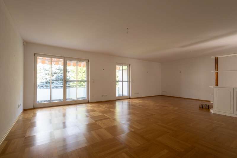 Immobilie in Stephanskirchen - Attraktive Dachgeschoß Maisonette - Wohnung in begehrter Lage von Stephanskirchen - Bild 3