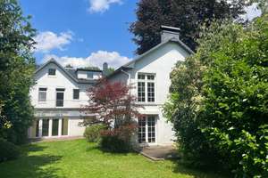 Altbauvilla mit Remise auf 1.509 m² Grundstück - viel Potential für Familien und Gewerbetreibende – Die vollständige Adresse der Immobilie erhältst du vom Anbieter., 22337 Alsterdorf, Hamburg – Vorschaubild 2