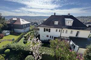Erstbezug: Vollmöblierte exklusive 2-Zimmer-Wohnung mit Top-Aussicht über ganz Stuttgart