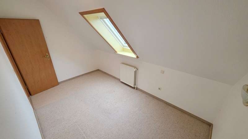 Immobilie in Tremsbüttel - Tremsbüttel: EFH (Bj. 83) +Garage/V´Keller, ca. 297m² Wohn-/Nutzfl., 6 Räume,  ca. 607m² Grundstück - Bild 9