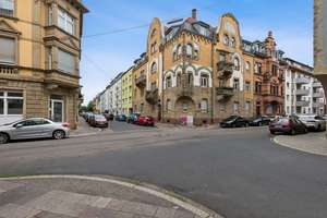 Denkmalgeschütztes Mehrfamilienhaus mit 8 Wohneinheiten und hohem Mietpotenzial