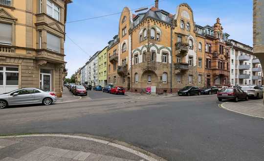 Denkmalgeschütztes Mehrfamilienhaus mit 8 Wohneinheiten und hohem Mietpotenzial