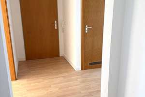 Tolles Familiendomizil mit großem Balkon in beliebter grüner Lage – Am Birnengarten 76a, 39116 Ottersleben, Magdeburg – Vorschaubild 3