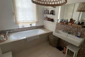 Großzügige 5-Zimmer Altbauwohnung in zentralster Lage in Schwabing, Leopoldstr. 79 – Leopoldstr. 79, 80802 Münchner Freiheit, München – Vorschaubild 2