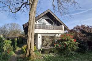 Einfamilienhaus in bester Lage in Dellbrück - Strunden. Eine Grünoase , die man nur selten findet