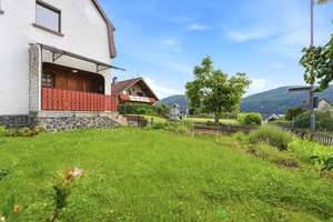 Charmantes Einfamilienhaus auf 931m² Grund mit viel Potenzial, Garage und Garten in Antweiler – Die vollständige Adresse der Immobilie erhältst du vom Anbieter., 53533 Antweiler – Vorschaubild 39