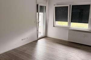 EG-Wohnung mit Balkon und Einbauküche in Lennep — Stellplatz/Garage auf Wunsch zumietbar