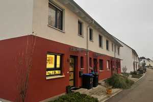 Neuwertiges 4-Zimmer-Reihenhaus mit EBK in Kenzingen – Emmendingen (Kreis) – Vorschaubild 2