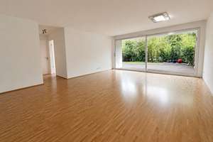 Stilvolle Wohnung mit riesiger Terrasse und Garten in TOP Lage