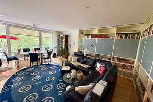 Tolle Weserlage: Großzügige 4-Zimmer-Wohnung im Stephani-Viertel