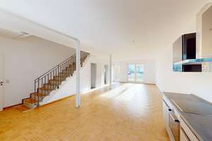 Urban. Grün. Zuhause. 7-Zimmer Reihenhaus mit Garten in Friedrichshain