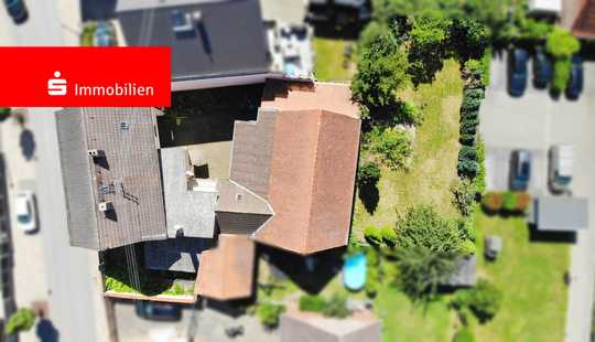 Bild von Zwei-Familienhaus mit großer Scheune und hübschem Obstgarten!