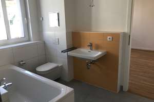 Maisonettewohnung im Zweitbezug mit zwei Balkonen und zwei Bädern! – Albert-Schmidt-Straße 10, 6110 Südliche Innenstadt, Halle (Saale) – Vorschaubild 15