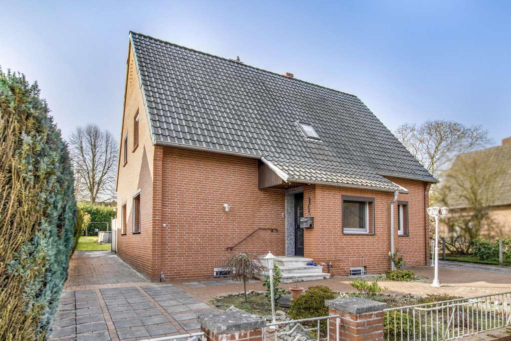 Immobilie in Syke - Syke: Saniertes Einfamilienhaus für Familien zum Wohlfühlen in ruhiger Lage  - Bild 0