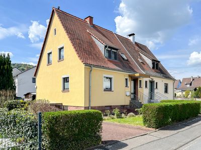 Doppelhaushälfte mit großem Garten & Stellplatz – ideal für Handwerker