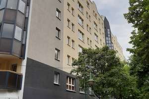 Heiße TAGE - Cooler DEAL: komfortable City Wohnung mit Balkon - jetzt zwei Kaltmieten geschenkt* – Einsteinstr. 13, 39104 Altstadt, Magdeburg – Vorschaubild 1
