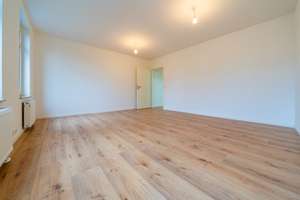 Große 5-RW*WG geeignet* EBK* 2 Bäder mit Dusche und WC* Balkon* Fahrstuhl* zentrale Lage* Top* – Schäferstraße 64, 1067 Friedrichstadt, Dresden – Vorschaubild 19