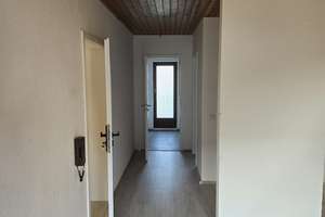 Helle 2-Zimmer Dachgeschosswohnung in Mannheim Neuostheim / Neuhermsheim – 68163 Neuostheim/Neuhermsheim, Mannheim – Vorschaubild 3