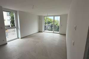 Hochwertige Wohnung mit Balkon, 2 Bädern & EBK – KfW 55, Fußbodenheizung & Erstbezug, Wärmepumpe