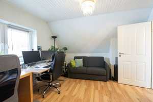 Einfamilienhaus - Ideal für Paare mit schönem Garten und Garage im grünen Stadtteil Kiel-Kronsburg – Kiel – Vorschaubild 10
