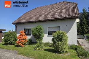 Gepflegtes Wohnhaus in Ebersbach – Die vollständige Adresse der Immobilie erhältst du vom Anbieter., 2730 Ebersbach/Sachsen – Vorschaubild 2