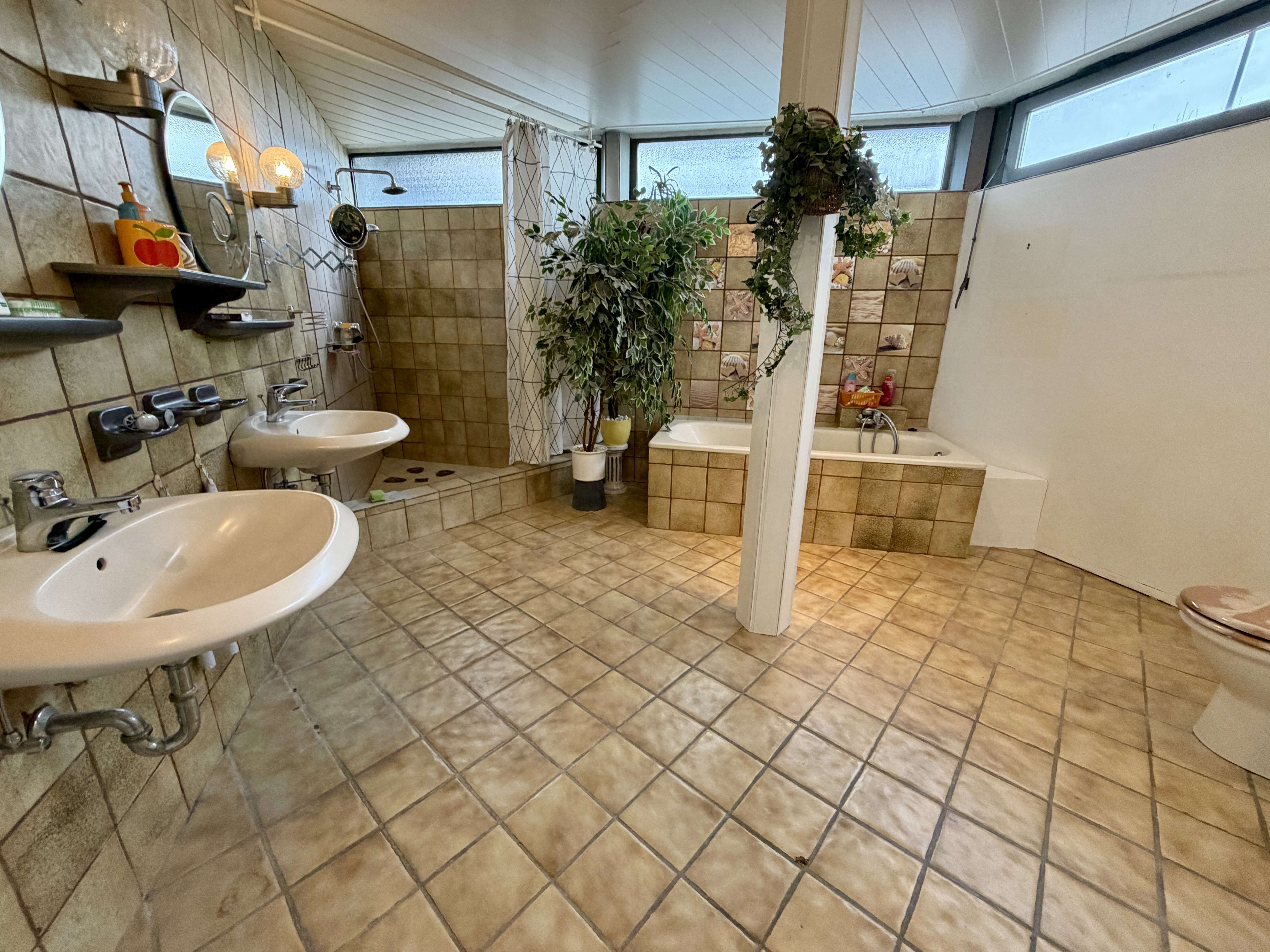 Immobilie in Neuberg - Außergewöhnlicher Bungalow mit Garten - Bild 3