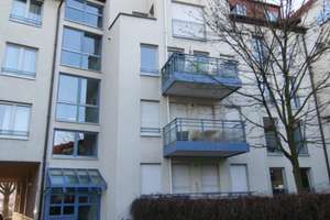 Smarte Kapitalanlage! Gut vermietetes Appartement im Herzen von OBERKASSEL! Ruhige Innenhoflage!