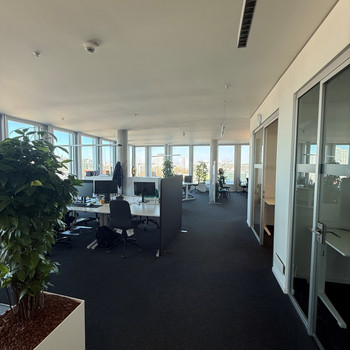 Untermietfläche mit Blick über Berlin