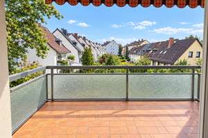 Vermietete 3-Zimmer-Eigentumswohnung mit Balkon und Garage in Frankfurt-Niederrad – 60528 Niederrad, Frankfurt am Main – Vorschaubild 3