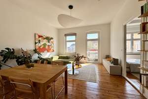 Bezugsfrei | Renoviert | 2,5-Zimmer |  Südbalkon - Move In | Renovated | 2,5  R | Balcony (southf.)