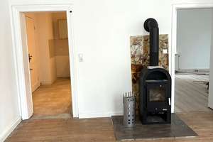 Charmantes Wohnhaus mit vermieteter Einliegerwohnung, gut gelegen in Schwabstedt. Investor-geeignet. – Die vollständige Adresse der Immobilie erhältst du vom Anbieter., 25876 Schwabstedt – Vorschaubild 2