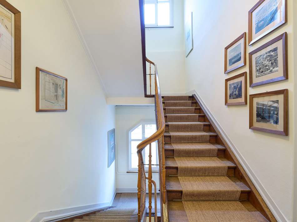 Treppe vom 1. OG ins 2. OG