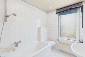 Bremen-Osterfeuerberg • Reihenmittelhaus mit viel Potenzial in zentraler Lage – Die vollständige Adresse der Immobilie erhältst du vom Anbieter., 28219 Osterfeuerberg, Bremen – Vorschaubild 16