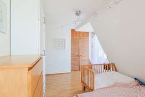 Zweifacher Balkon, viel Licht, viel Platz: Attraktive 3-Zimmer-Dachgeschosswohnung – Die vollständige Adresse der Immobilie erhältst du vom Anbieter., 85055 Nordost, Ingolstadt – Vorschaubild 14