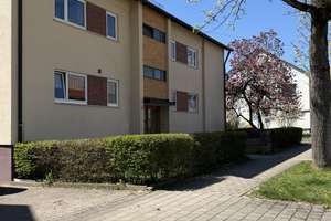 Erstbezug nach Sanierung: 3-Zimmer Dachgeschosswohnung in Stuttgart-Möhringen