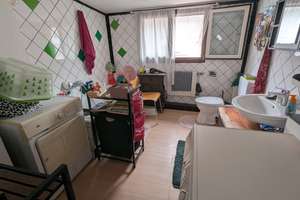 Charmante Wohnung in Duisburg-Ruhrort mit eigenem Treppenhaus und Spitzboden – Harmoniestraße 11, 47119 Ruhrort, Duisburg – Vorschaubild 12