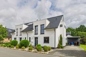 Außergewöhnliches Haus / Wohnung über 2 Etagen in ruhiger Lage von Metjendorf-/Oldenburg, KFW 70-Mod – Die vollständige Adresse der Immobilie erhältst du vom Anbieter., 26215 Wiefelstede – Vorschaubild 2